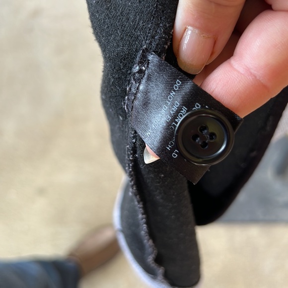 Haute Monde long jacket size small buttons only on functional pockets. - Picture 8 of 9